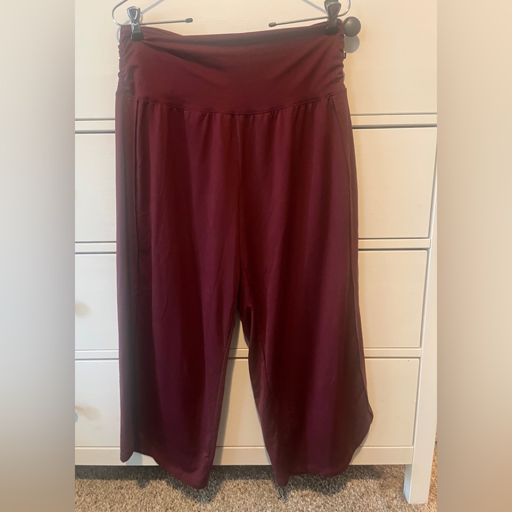 NWOT Marika Burgundy Wide Leg Pants Size Large